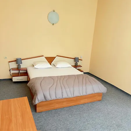 Azure Family Guest house 3*