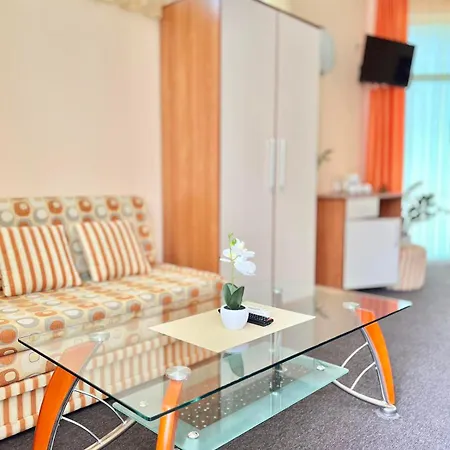 Azure Family Guest house 3*