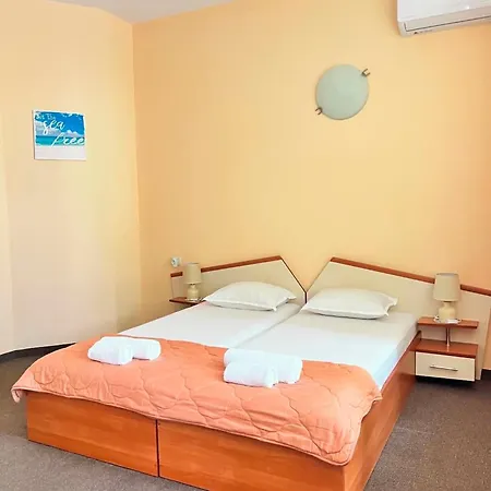 Guest house Azure Family 3*