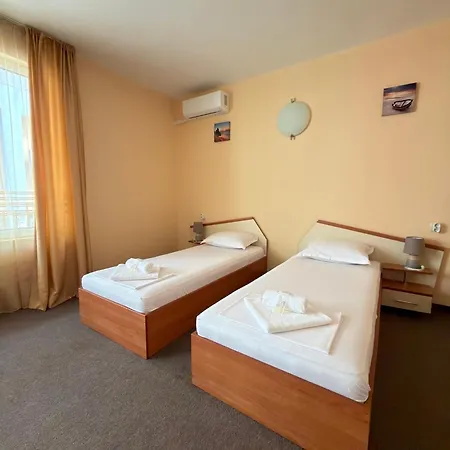 Guest house Azure Family 3*