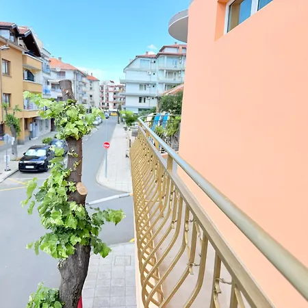 Guest house Azure Family Nesebar