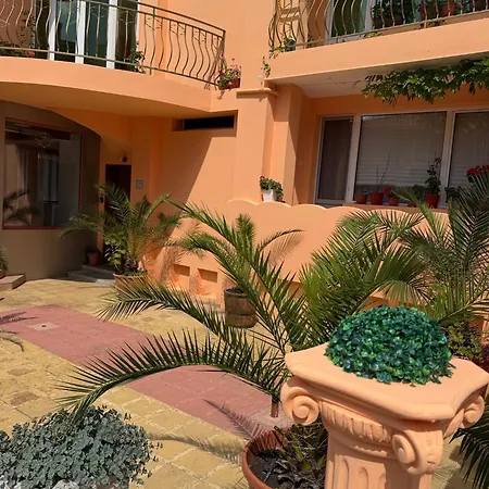 Azure Family Guest house 3*