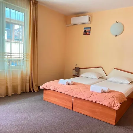Azure Family Guest house 3*